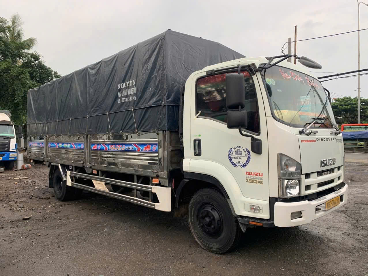 🚛CHO THUÊ XE TẢI 10 TẤN CHỞ HÀNG GIÁ RẺ 11 Hình ảnh xe tải 10 tấn chở hàng hiệu Isuzu FVR 10 của Liên Kết Việt